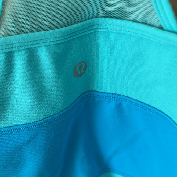 Lululemon Outlet Tank - Picture 3 of 3